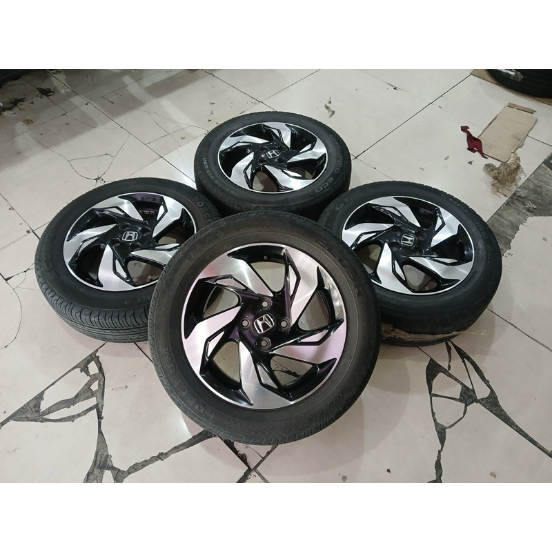Velg bekas mobilio rs ring 15 plus ban 185 65 15 forceum
