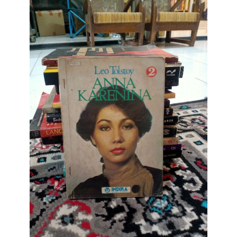 Anna Karenina - Leo Tolstoy