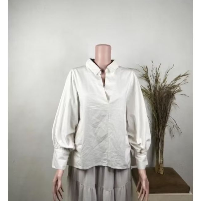 Blouse atasan putih wanita lengan balon