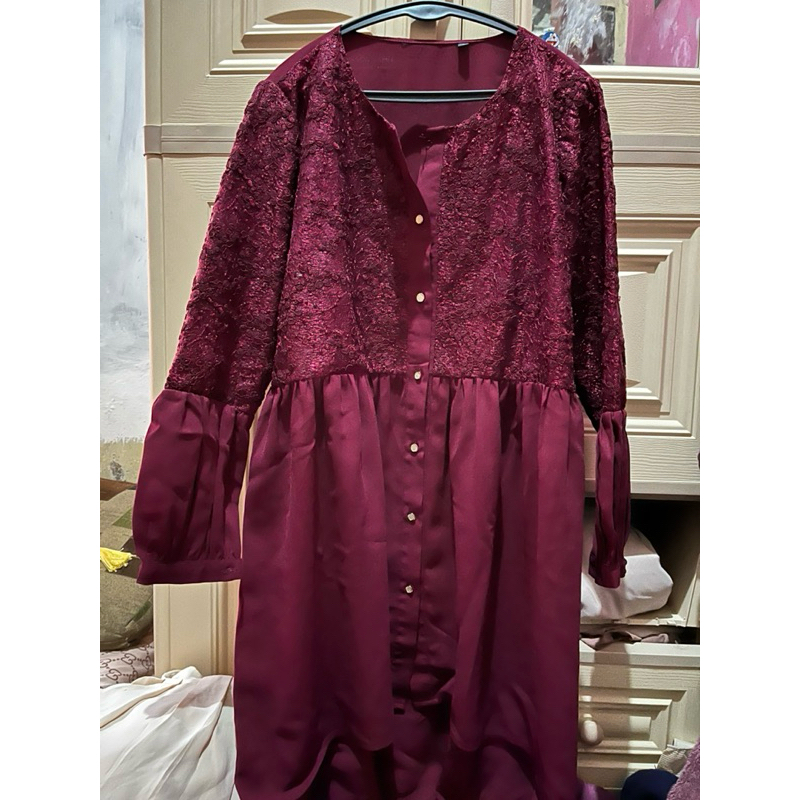 Preloved Tunic/Atasan Kondangan Wanita