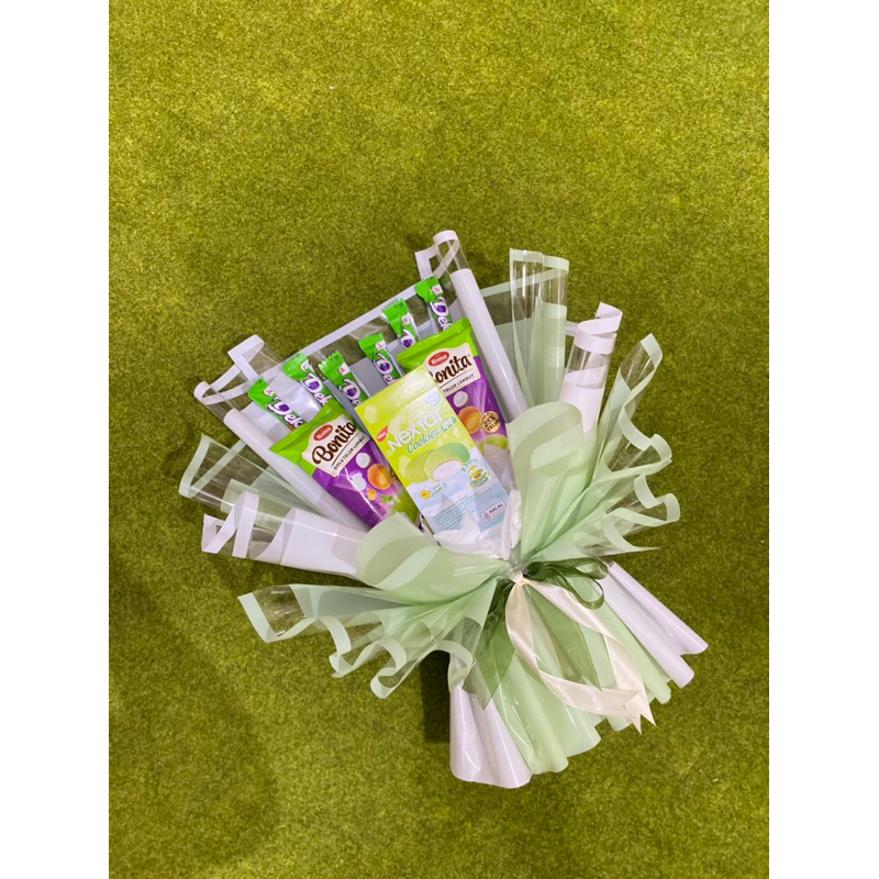 

BUKET SNACK MURAH BUKET JAJAN WISUDA BUKET WISUDA KADO WISUDA KADO ULANG TAHUN BIRTHDAY GRADUATION BUKET JAJAN BUKET HIJAU MERAH