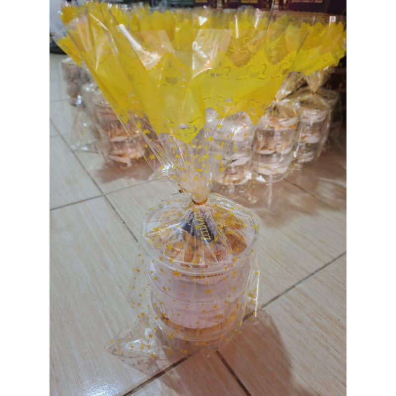 

parcel kuker nastar isi 3 toples random by zellarasa home Made