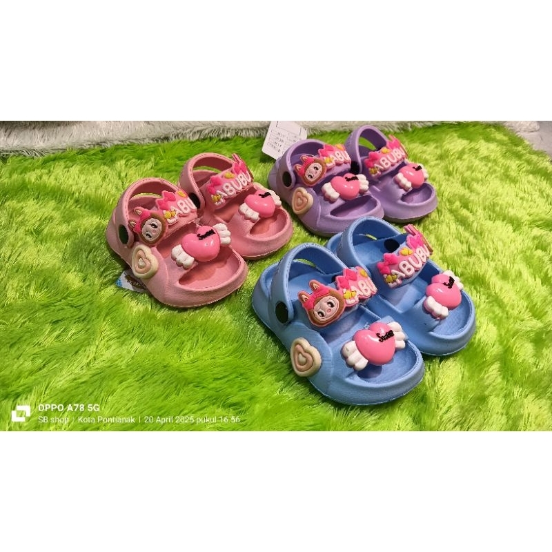 sandal karet anak perempuan labubu tali belakang