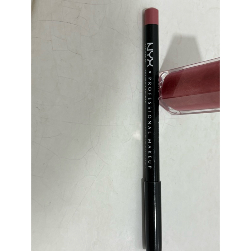 NYX Lip liner