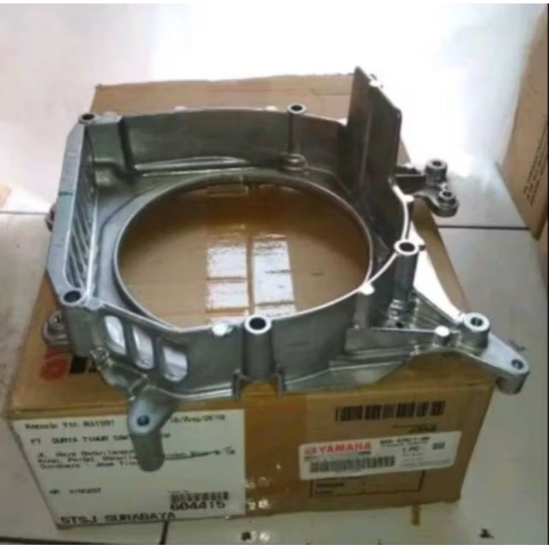 COVER DUDUKAN KIPAS RADIATOR AEROX 125 ORIGINAL YGP 1LB-E2621-00