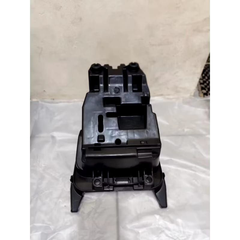 Bok bagasi bok helm beat karbu tahun 2008-2010