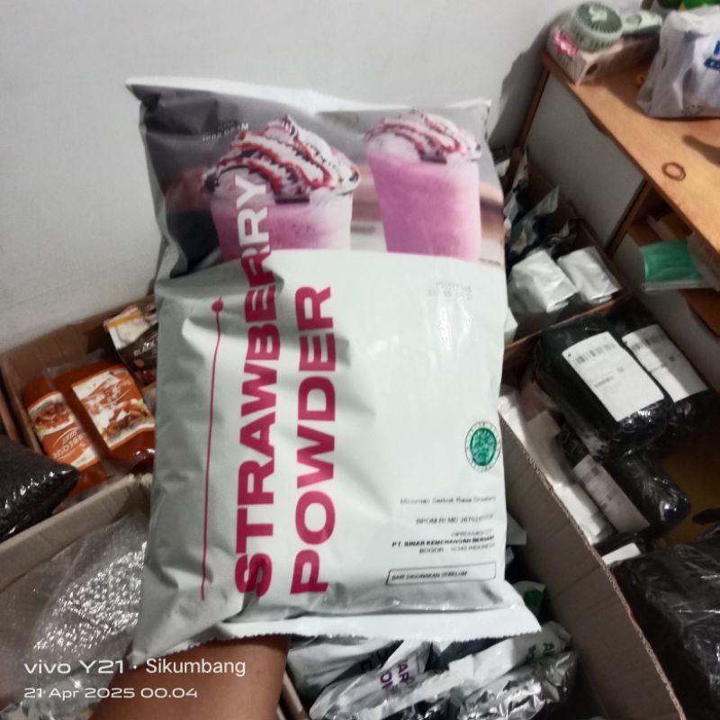

Strawberry Powder Minuman Premium JBD 1000 Gram