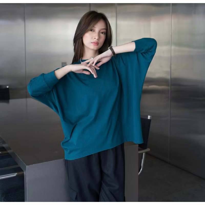 PRELOVED BLOUSE BATWING MONICA THE LABEL