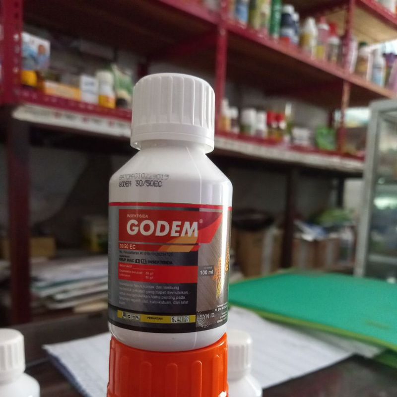 Insektisida Godem 30/50EC emamektin lufenuron ulat jagung dan padi langsung tumbang