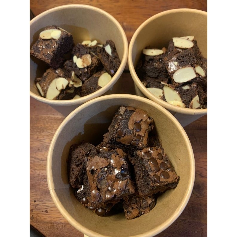 

chewy fudgy browniescup