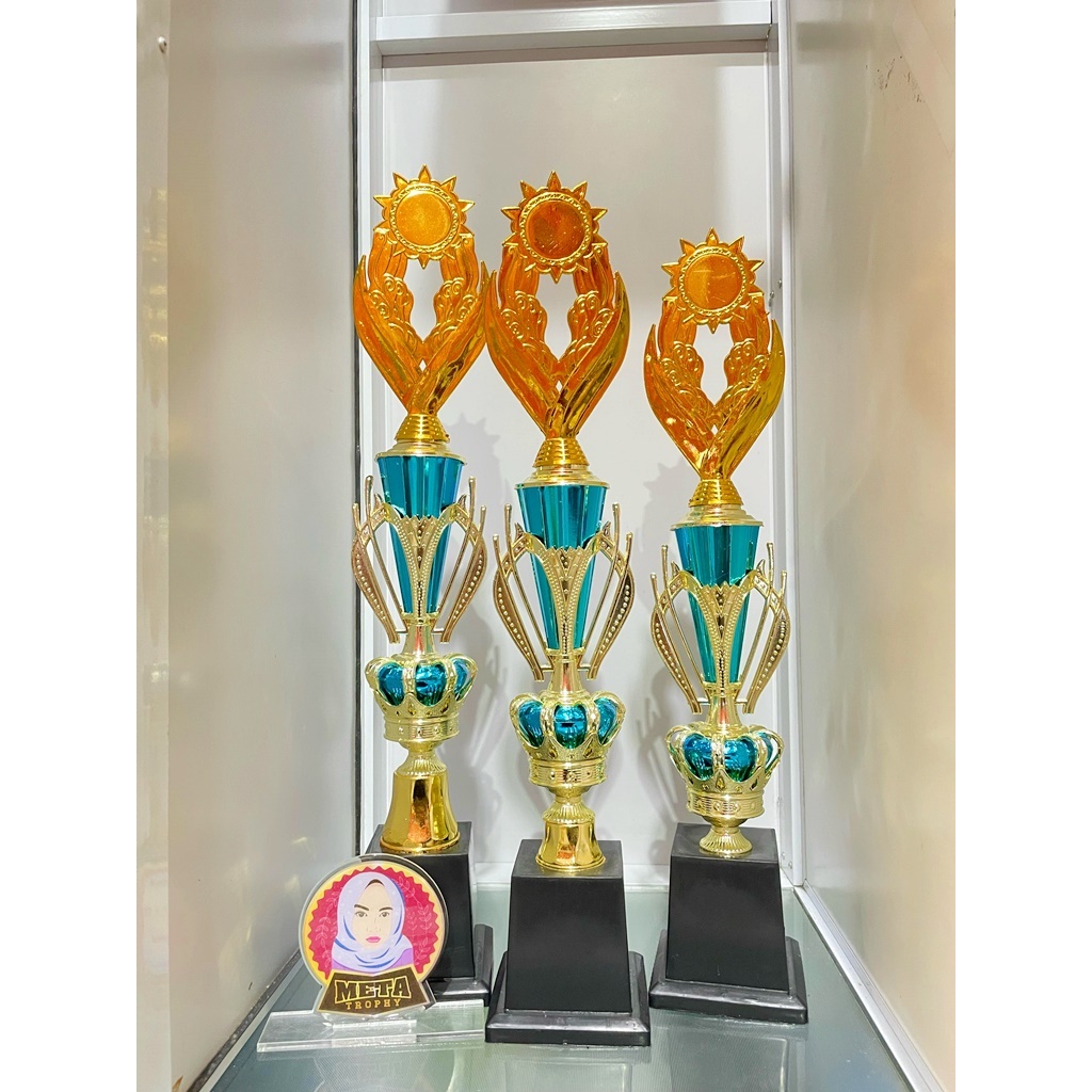 PIALA UNTUK LOMBA FASHION SHOW PRAMUKA PASKIBRA TERMURAH