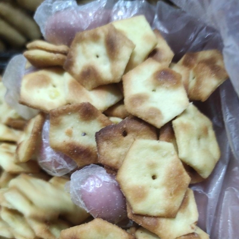 

Hexa / kue kering hexa asin gurih/ Camilan jajan lebaran JADUL 100GR LIVE snack camilan cemilan murah anak kiloan jadul grosir termurah