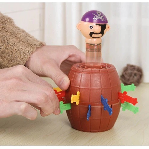 Jumping Pirates Bajak Laut Shark Pirate Barrel Crazy Pirate Roulette Funny Game Mainan Edukasi Anak