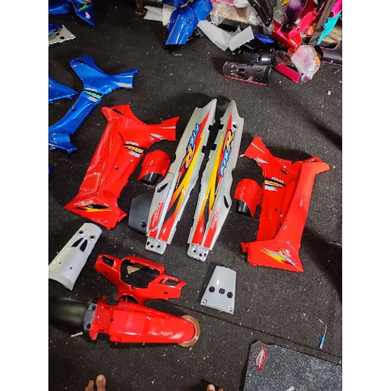 Cover body halus Yamaha fizr body fullset fizr warna silver merah