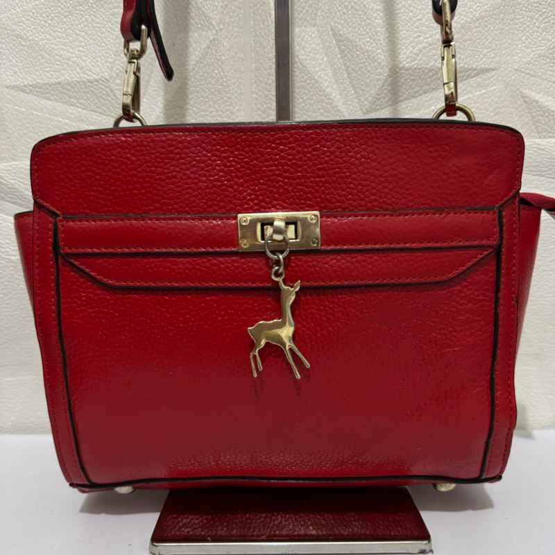 tas sling bag kulit asli. tas selempang wanita. viney preloved