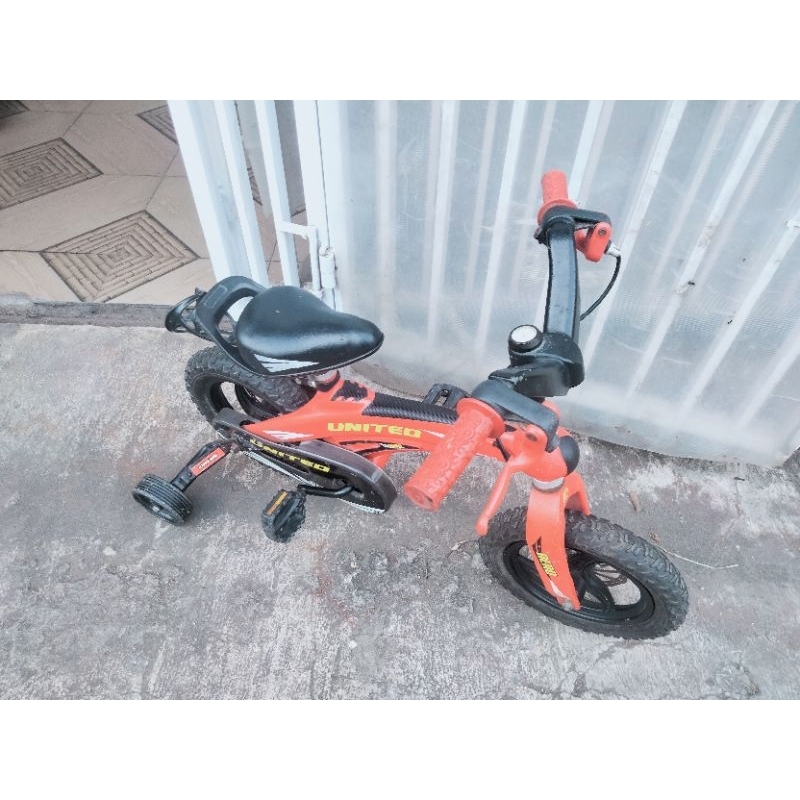 sepeda BMX united Aero ukuran 12