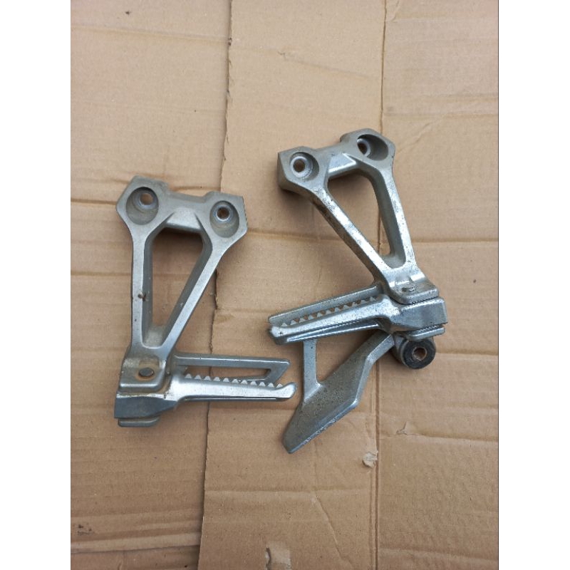 step postep pijakan kaki belakang honda supra gtr 150 asli ori