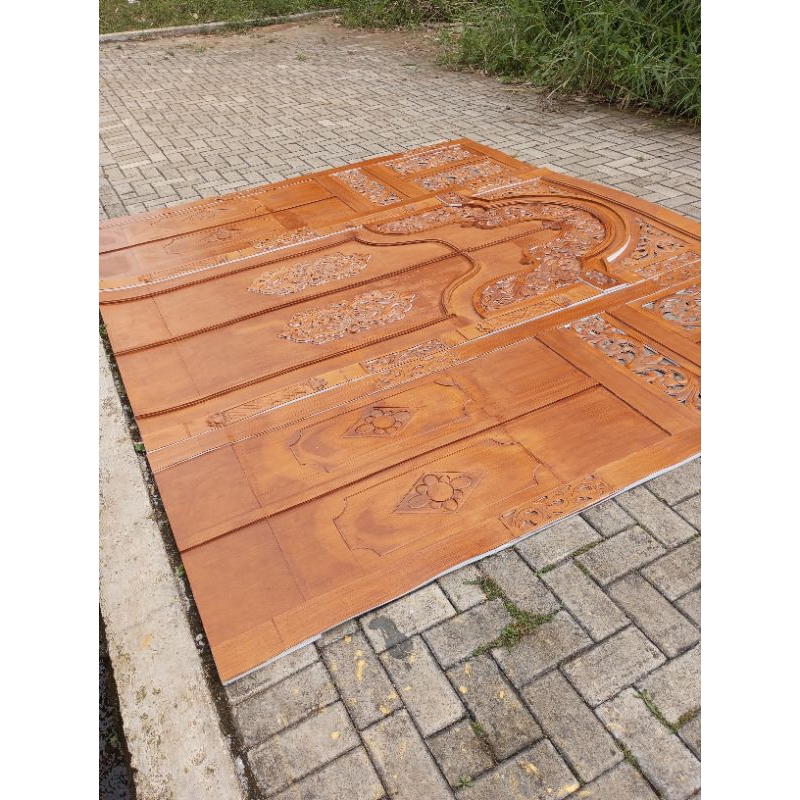 dekorasi gebyok jawa spon