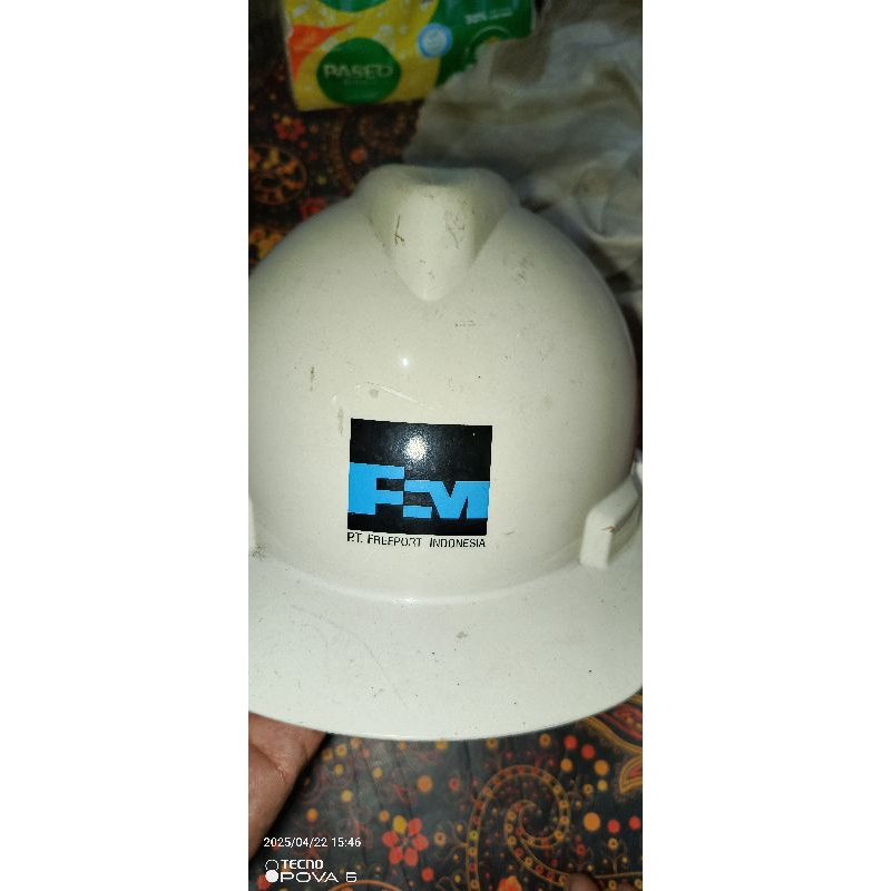 Helm Kerja PT Freeport