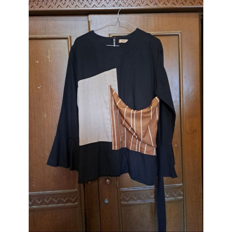 Preloved DYA ID - Blouse Black