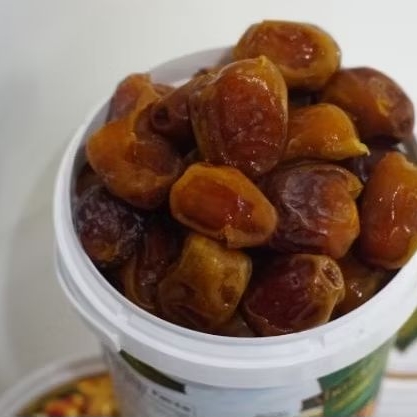 

Kurma sukari premium ember 800gr Abuqassim