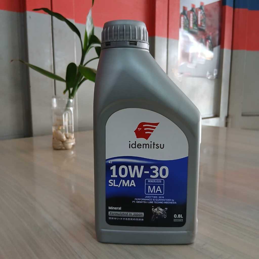 Oli Idemitsu 4t 10w-30 0,8L /4L