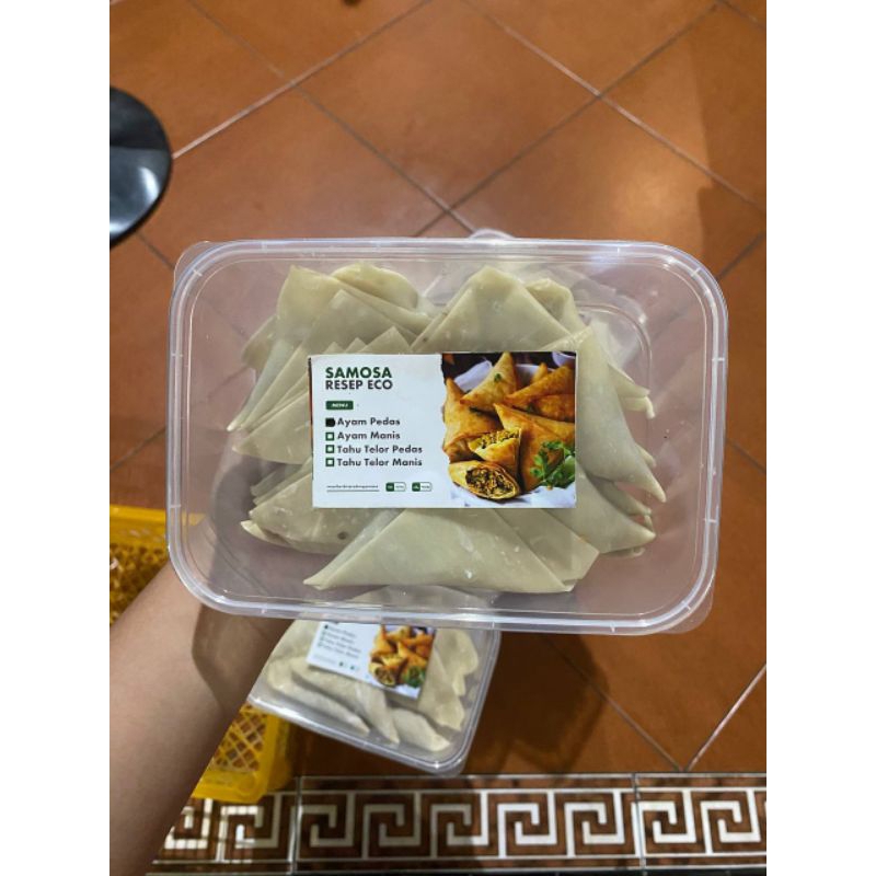 

SAMOSA AYAM ISI 15