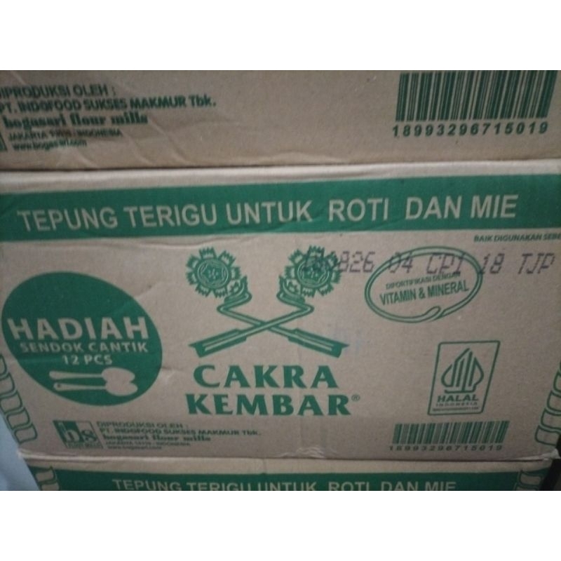 

Tepung Cakra kembar 1KG 1 Dus isi12pcs