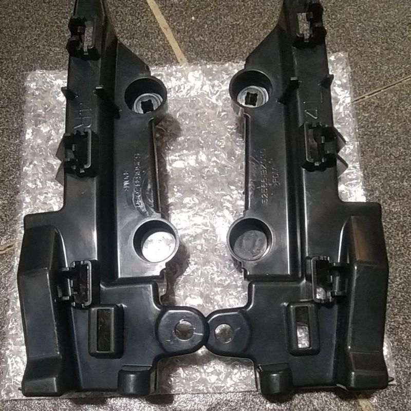 Breket bemper belakang All new Rush Terios 2014 up