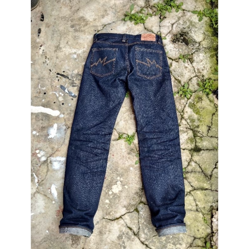 Mischief Sabertooth 22oz