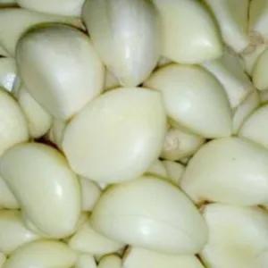 

bawang putih kupas 1 kg