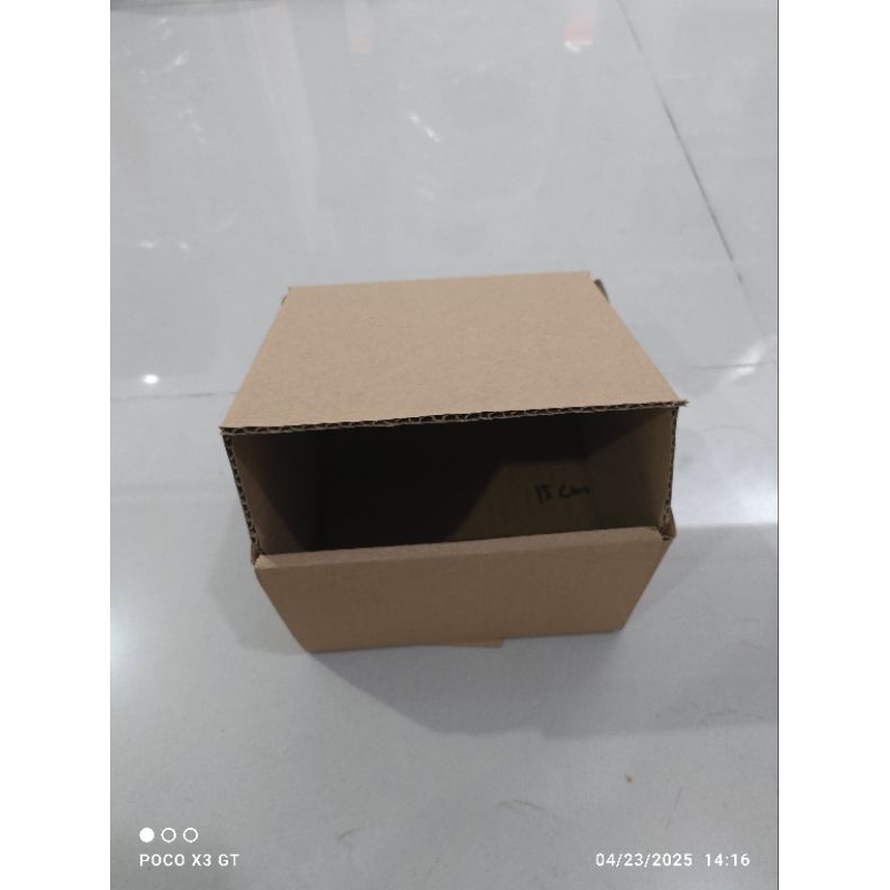 

Kotak Kardus uk 15x15x9.5