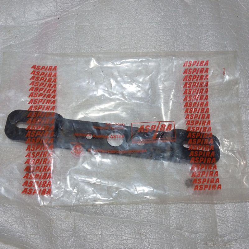 84701-GN5-780 original Aspira Astra autopart AHM Astra Honda motor HGP Honda genuine part NOS BRACKE