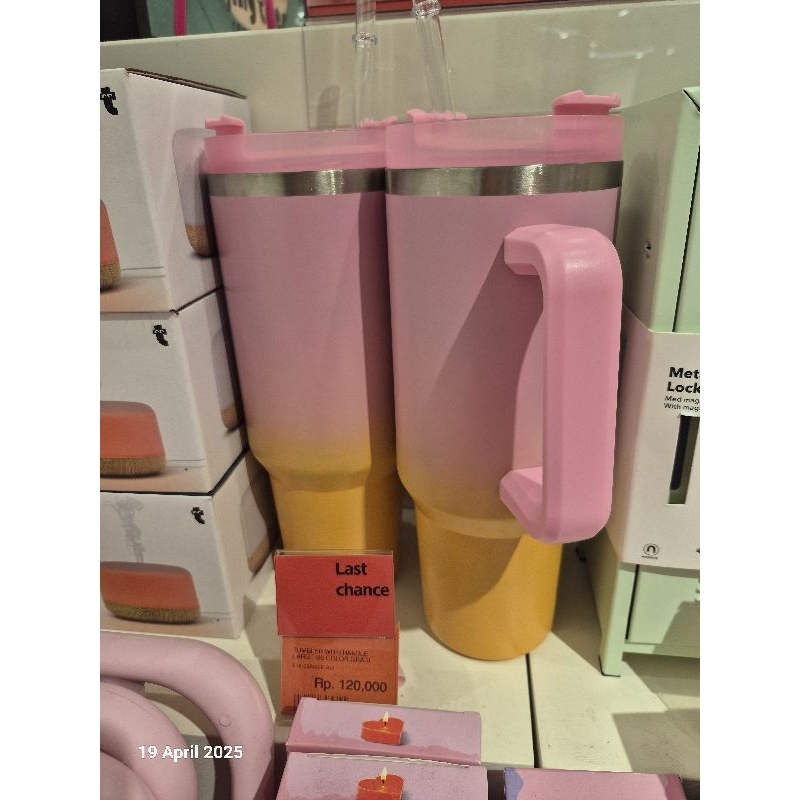 (Flying Tiger) LAST STOCK Tumbler with Handle Large Pink Gradasi