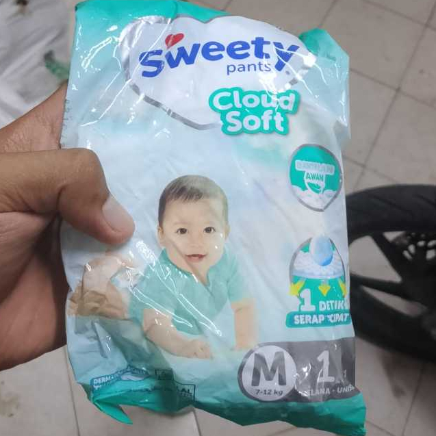 Pampers SWEETY SILVER Cloud Soft Renceng