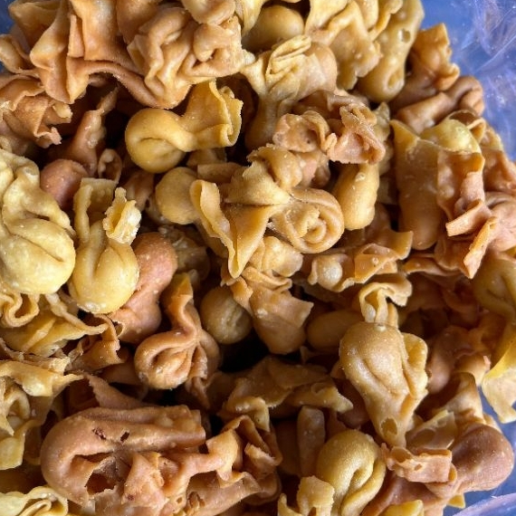

Pangsit Abon Cumi 500gram Mama Freya Snack