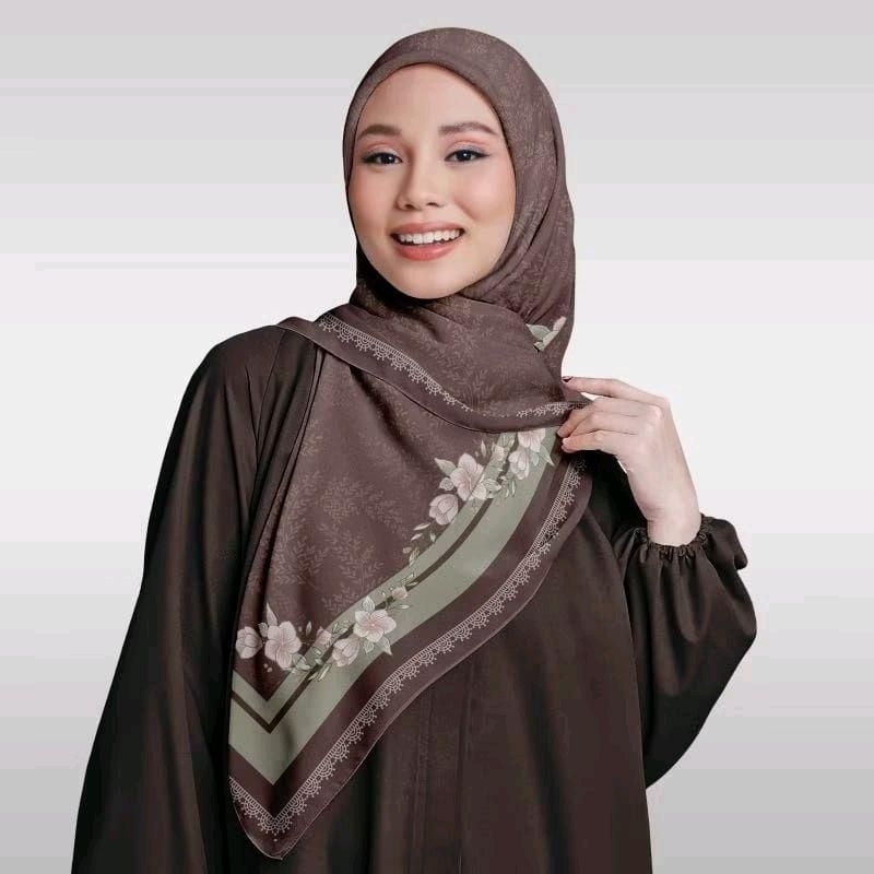 Kerudung  Hijab Segi Empat Motif Malay Coklat Mahogany standar