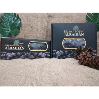 

Kurma Ajwa Black Medium 1kg dan 500 gr / Kurma Nabi Medium