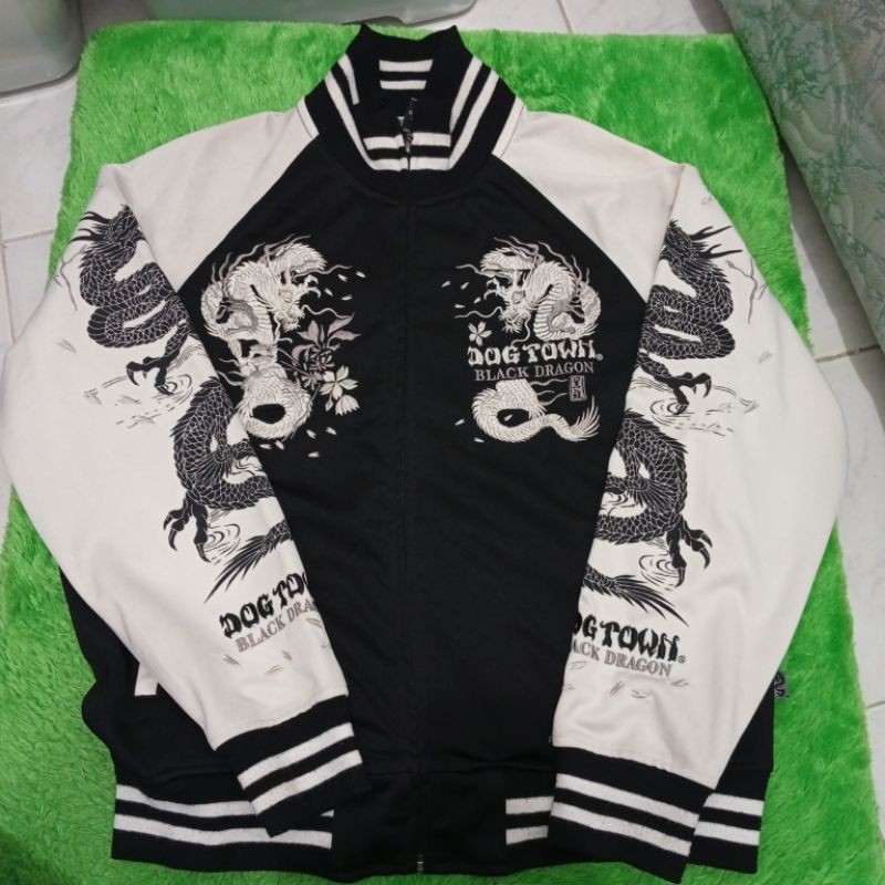 Jacket Sukajan Dog Town