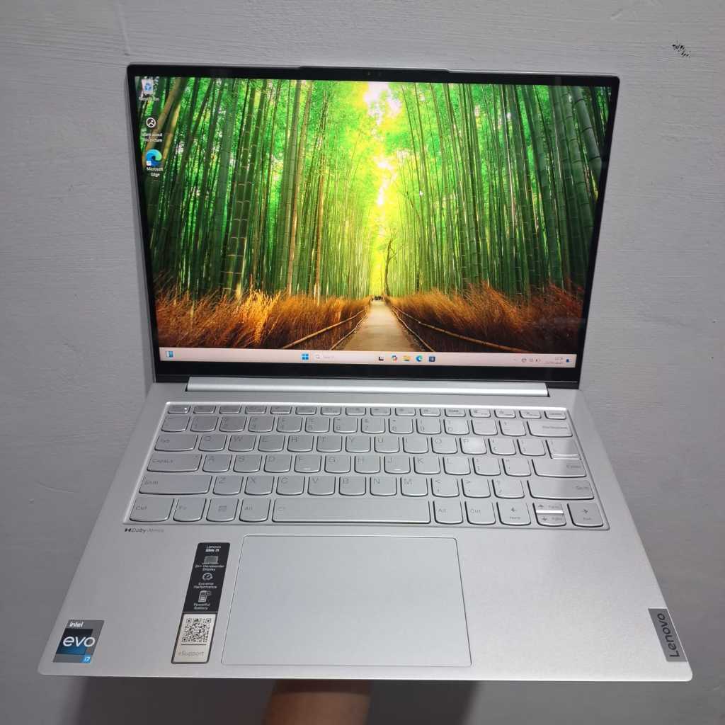 308. Laptop Lenovo Slim 7i intel core i7 gen 12