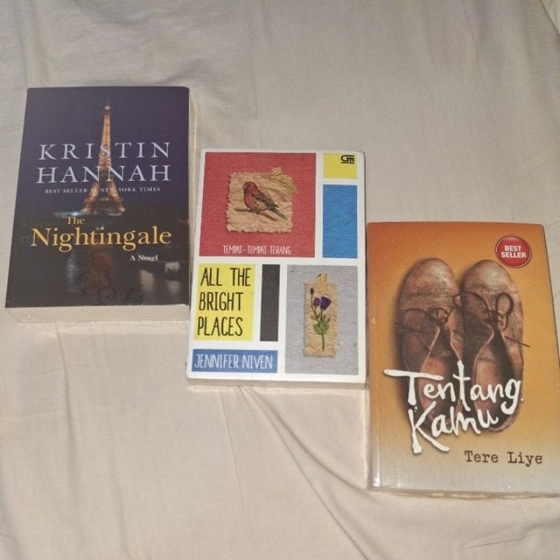 

BUNDLING 3 books