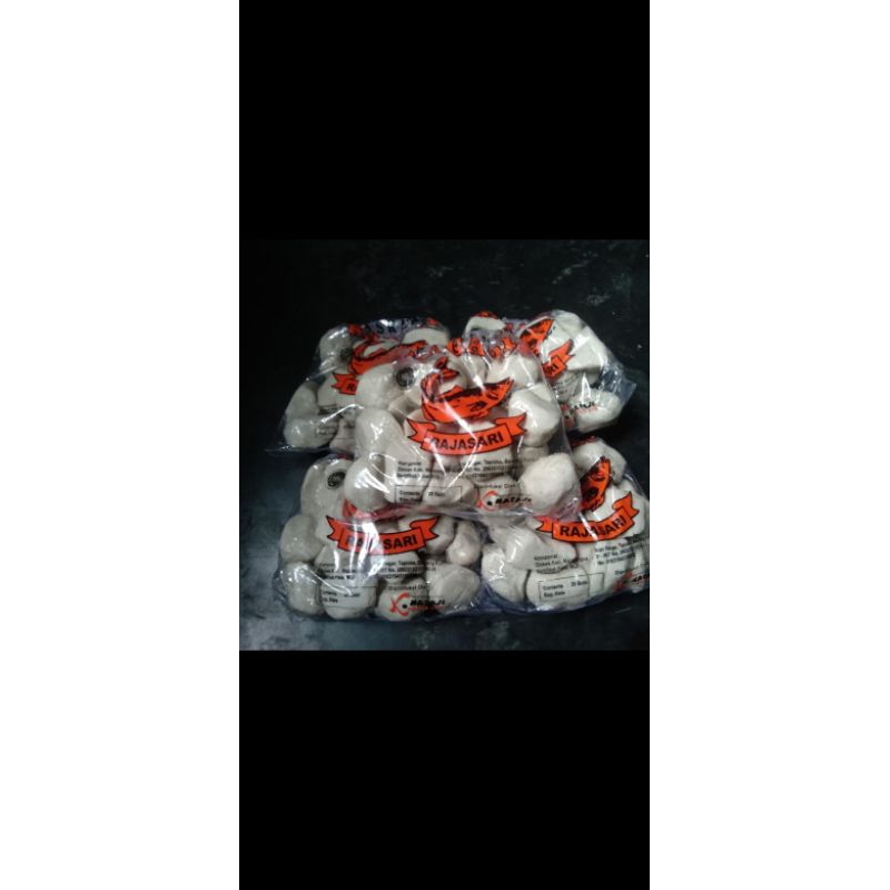 

basreng kiloan 1kg isi (40 biji) aroma ikannya terasa,siap d goreng