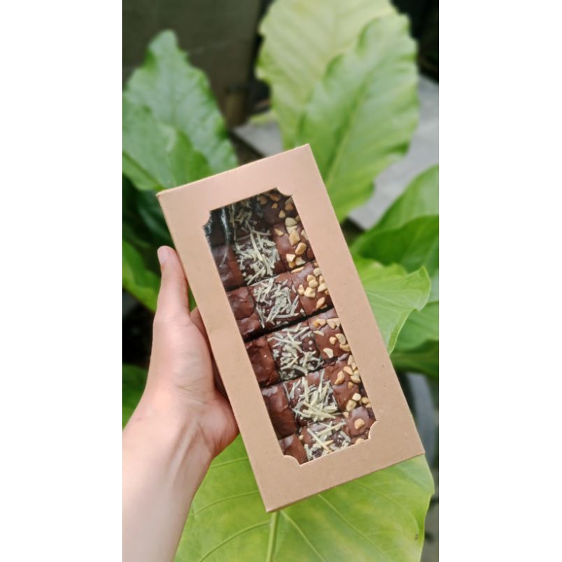 

FUDGY BROWNIS RIZKA BAKERY
