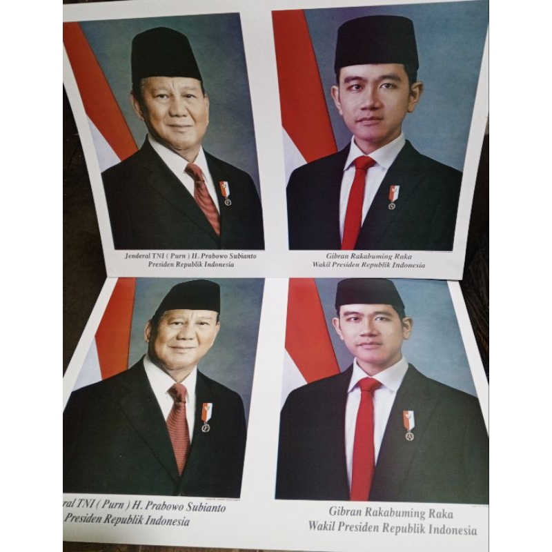 

Poster Presiden