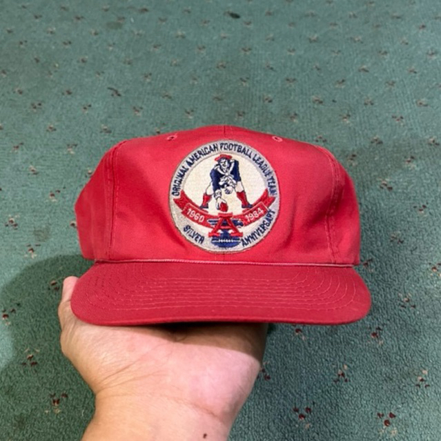 Vintage NFL New England Patriots 1984 Silver 25th Anniversary Sports Specialties Twill Snapback Hat