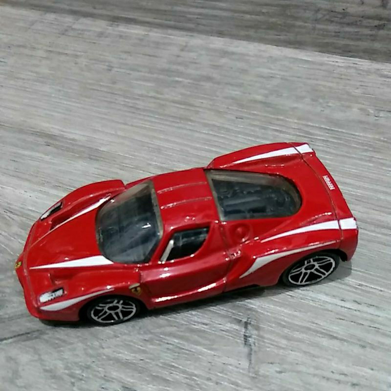 hotwheels enzo ferrari