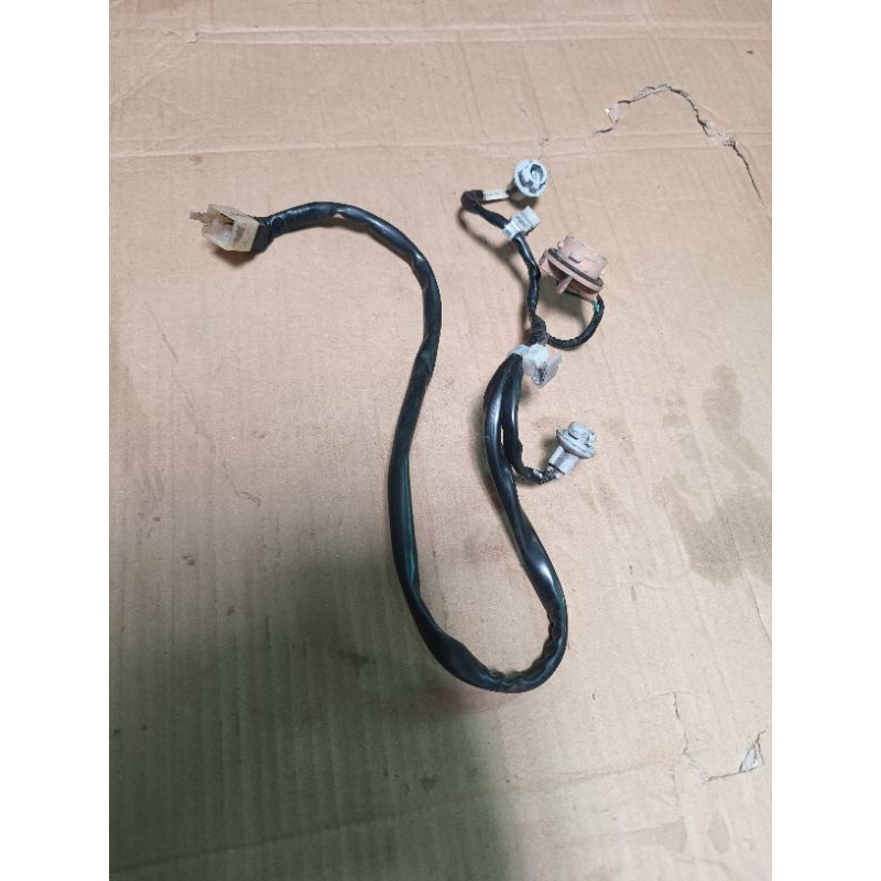 Socket Kabel Lampu belakang Beat Fi k25 Original