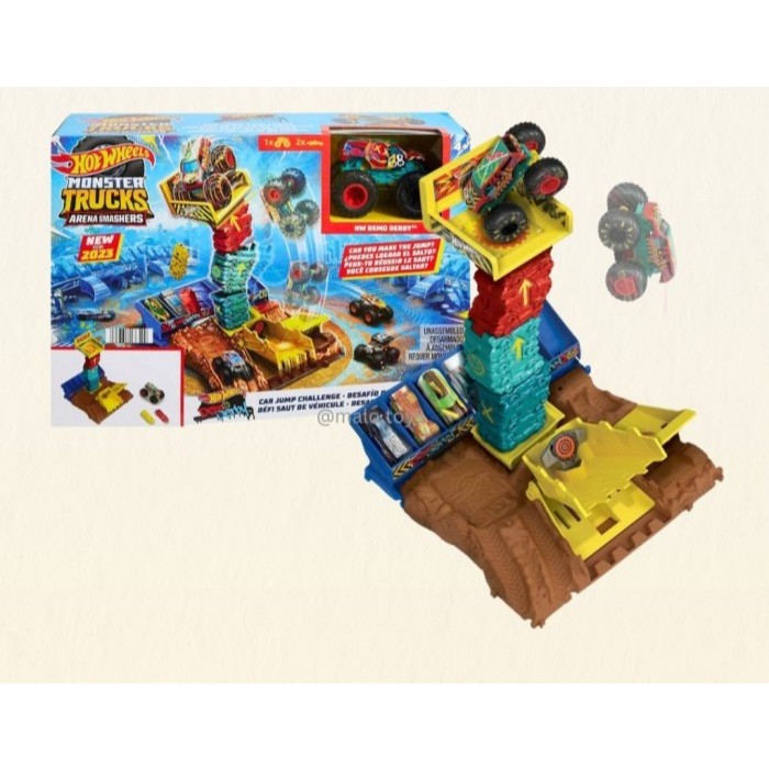 HOT WHEELS Monster Truck Arena Smasher Car Jump Challenge - Demo Derby