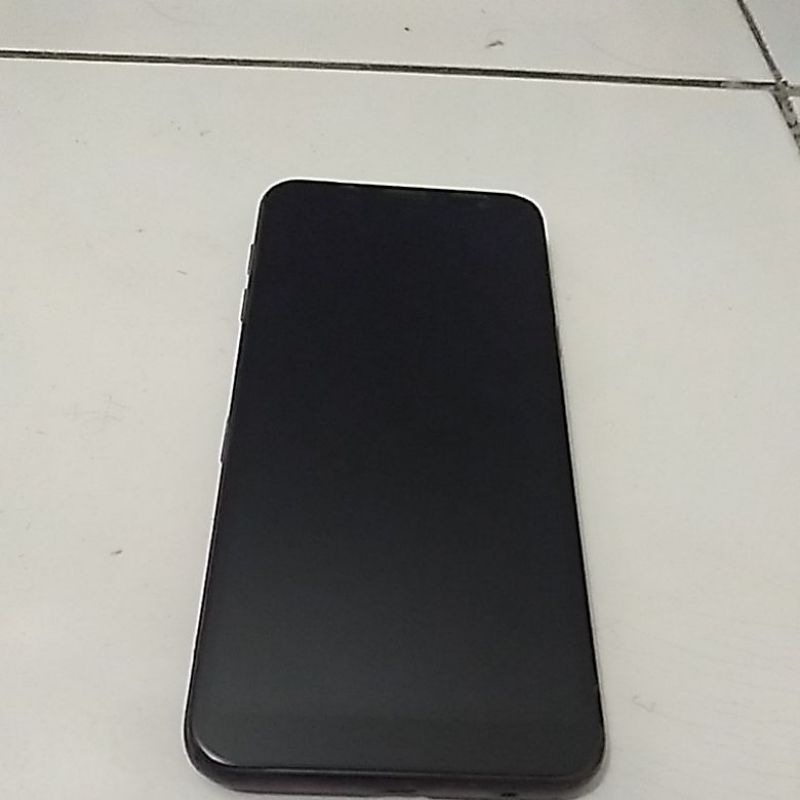 Samsung Galaxy J6+/J6 4G Second NEW LIKE ORIGINAL (Kondisi Masih Bagus) (RAM 4GB/3GB Storage 32GB)