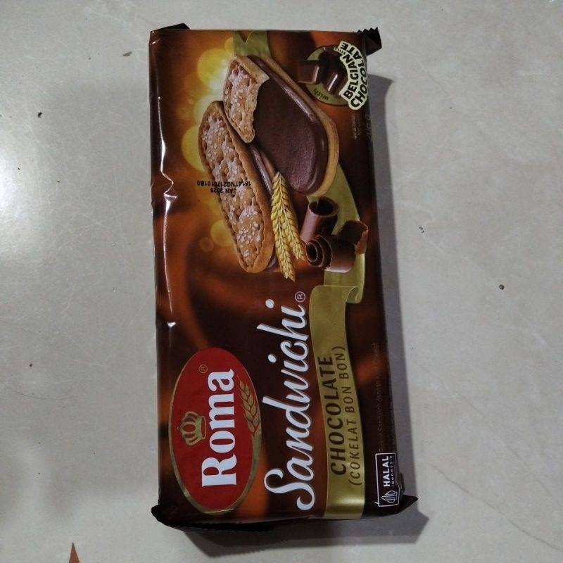 

Roma Sandwichi Chocolate dan Peanut Butter 206gr